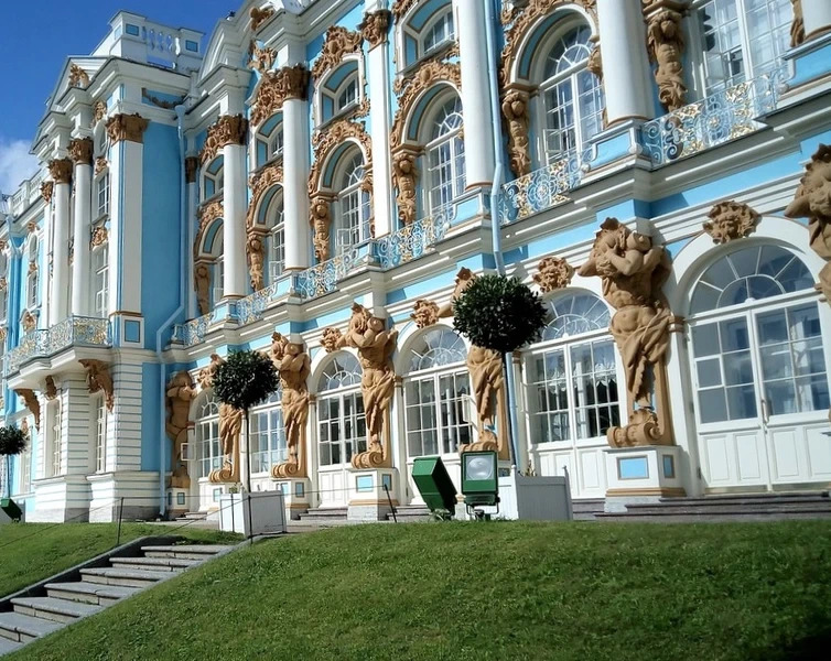 Екатерининский дворец